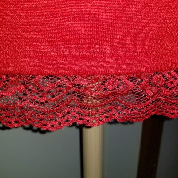 Citrus | Red Lace Hem Sweater - Picture 5 of 9